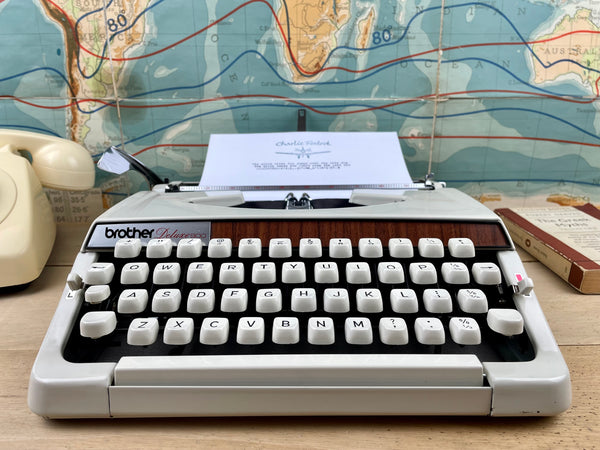 Typewriter, Brother Deluxe 900
