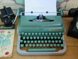 Underwood Deluxe Portable