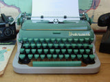 Underwood Deluxe Portable