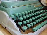 Underwood Deluxe Portable