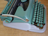Underwood Deluxe Portable