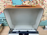 Typewriter, 1968 Olympia Splendid 66