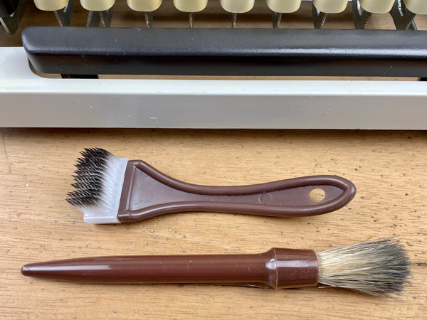 Adler Typewriter Brush Set