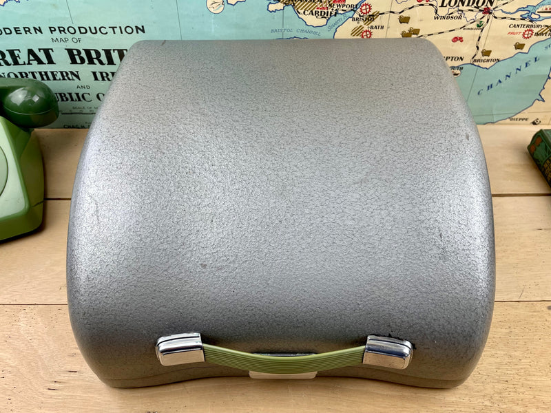 Typewriter, 1958 Olympia SM 2