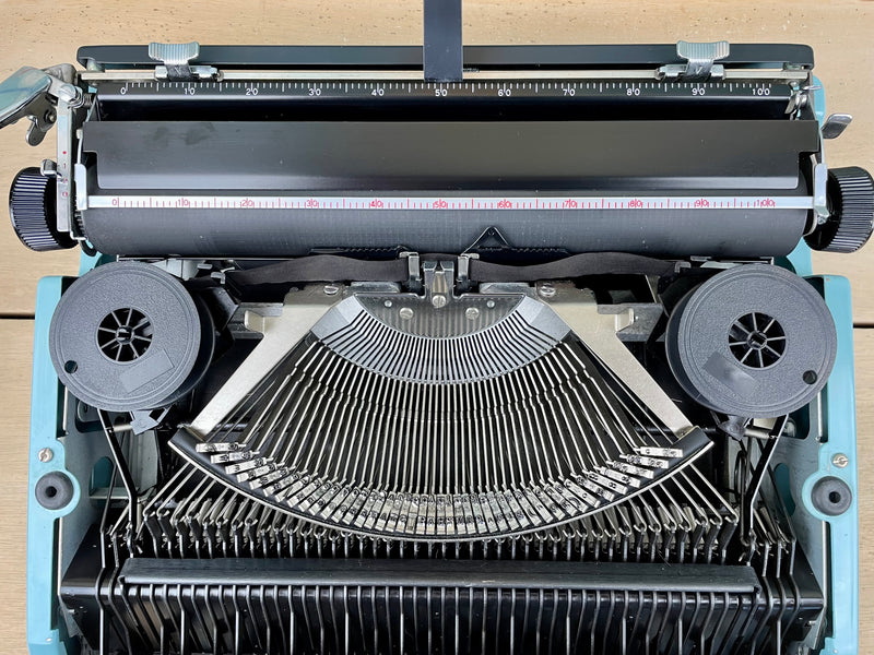 Typewriter, Silver Reed De Luxe