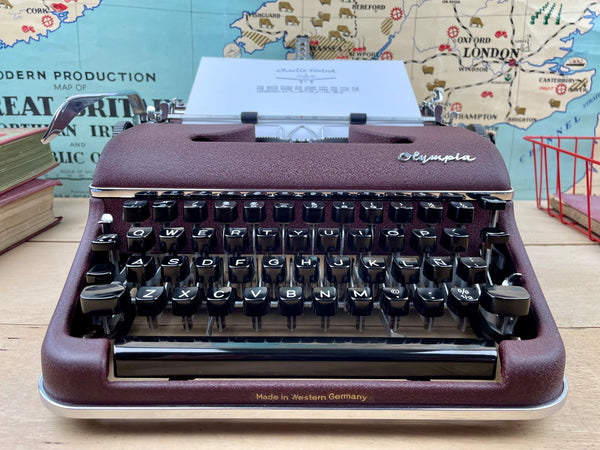 Typewriter, 1956 Olympia SM3 with Congress Typeface