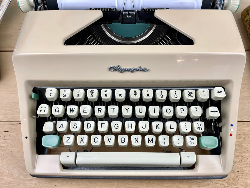 Typewriter, 1966 Olympia SM9 - No Carry Case