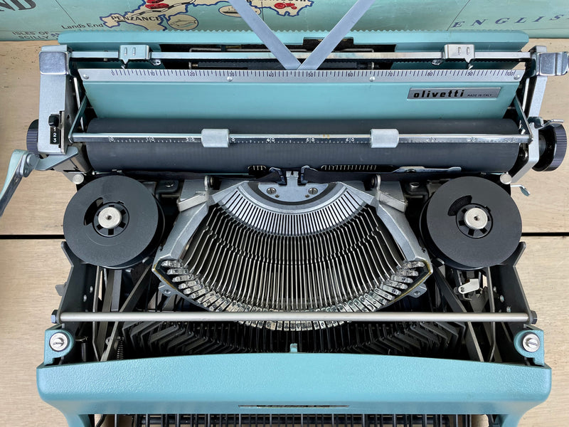 Typewriter, 1965 Olivetti Lettera 32 - No Carry Case
