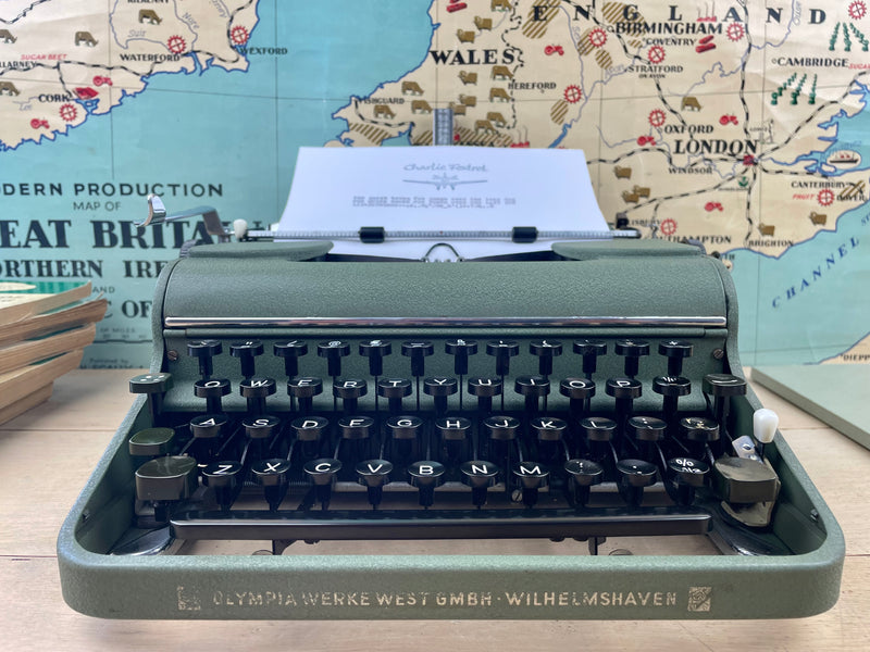 Typewriter, 1951 Olympia SM 1