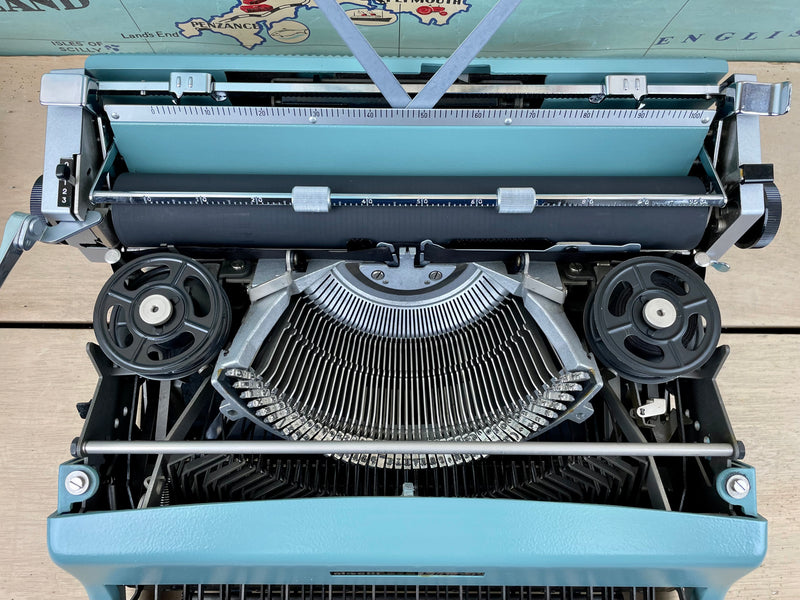 Typewriter, 1967 Olivetti Lettera 32