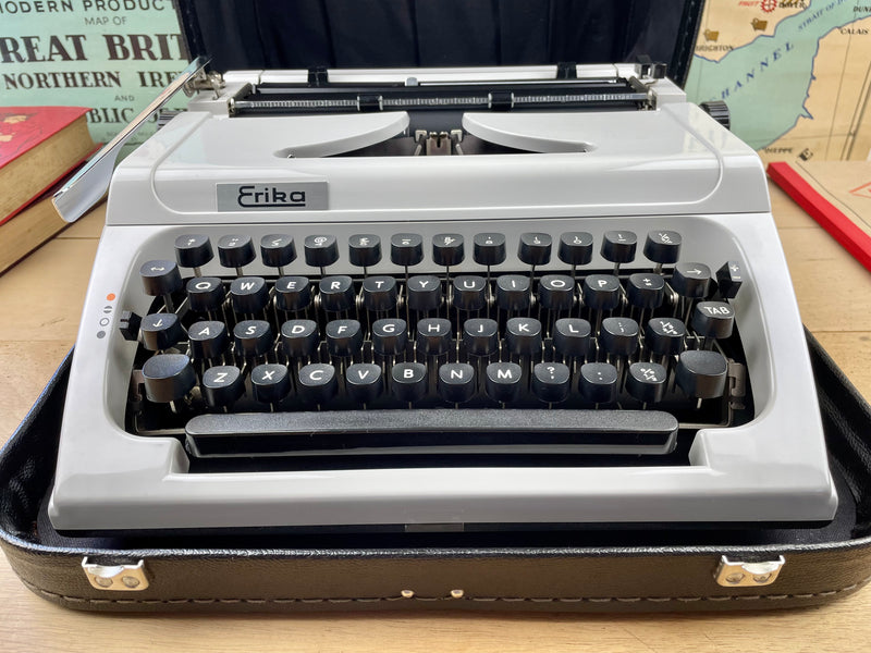 Typewriter, Erika 155