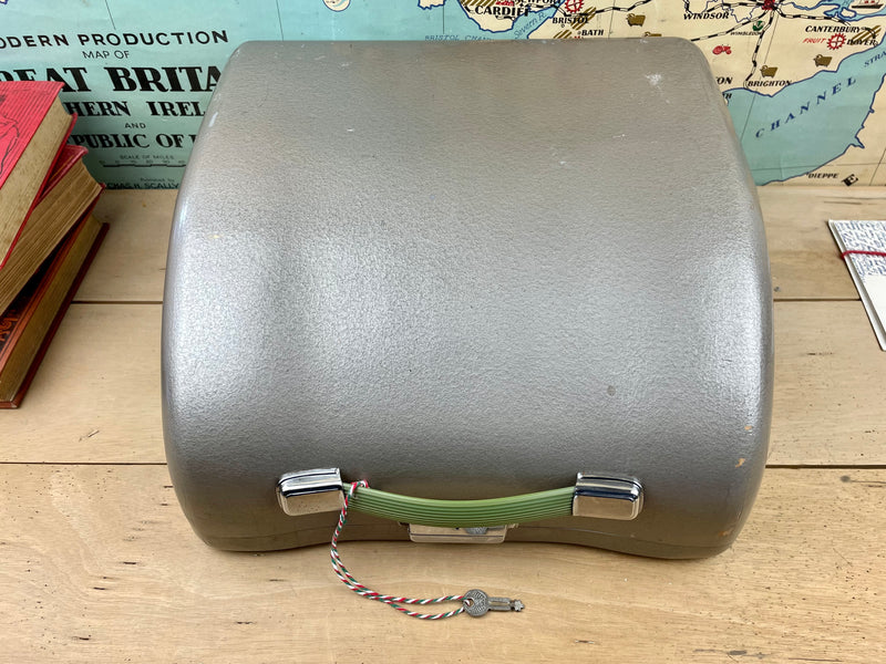 Typewriter, 1955 Olympia SM3