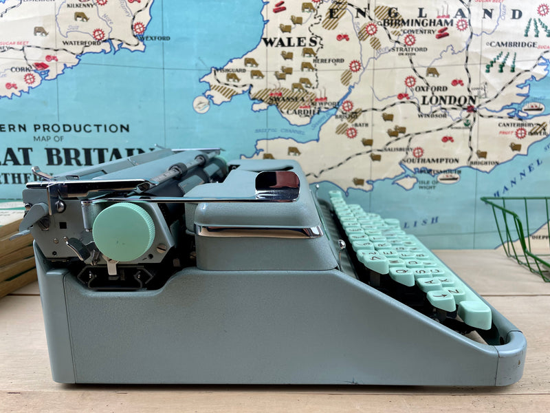 Typewriter, 1958 Hermes 2000