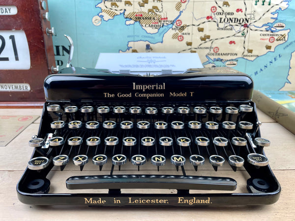 Typewriter, 1939  Imperial The Good Companion No 2