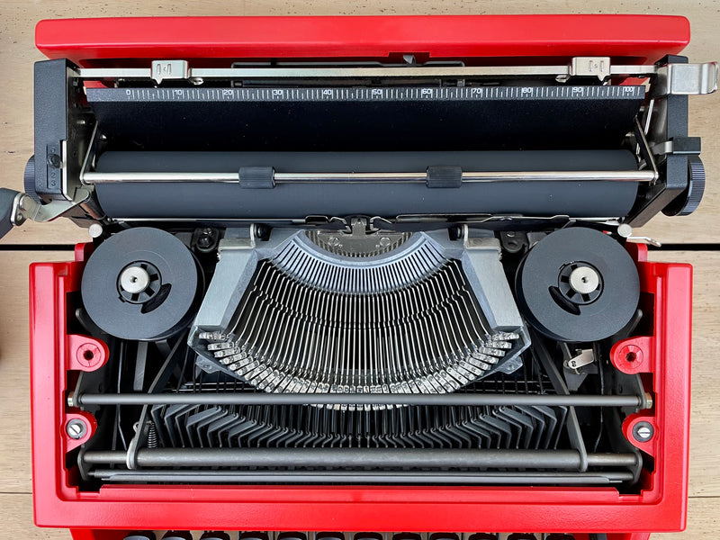 Typewriter,  Olivetti Dora - Red