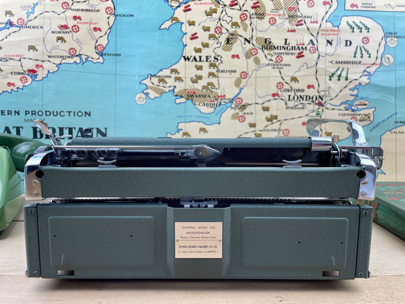 Typewriter, 1958 Olympia SM 2