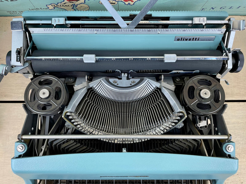 Typewriter, 1966 Olivetti Lettera 32