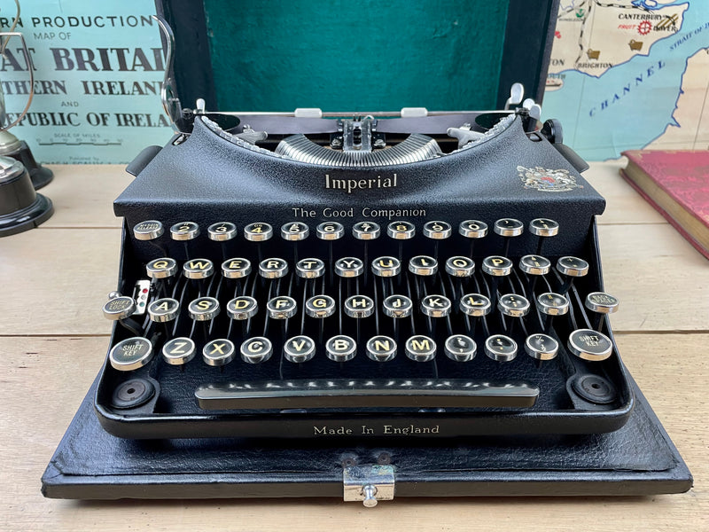 Typewriter, 1943 Imperial The Good Companion No 1