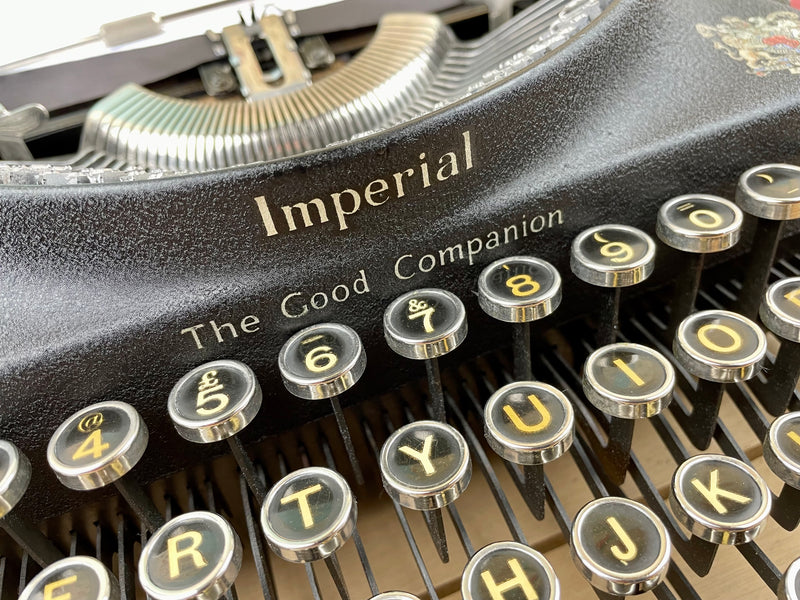 Typewriter, 1943 Imperial The Good Companion No 1