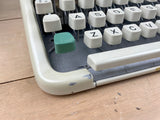 Typewriter, 1964 Olympia Splendid 33