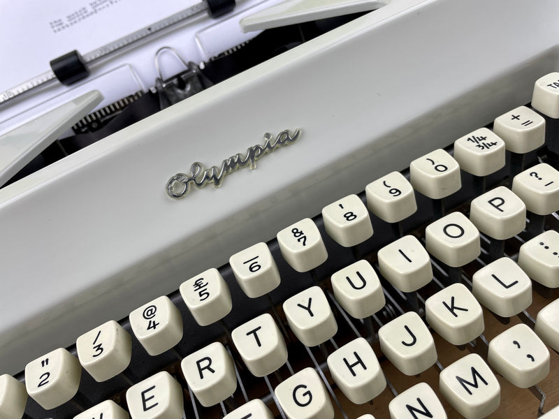 Typewriter, 1964 Olympia SM8 with Congress Typeface