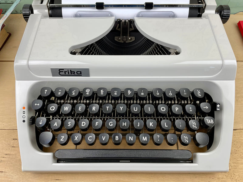 Typewriter, Erika 155