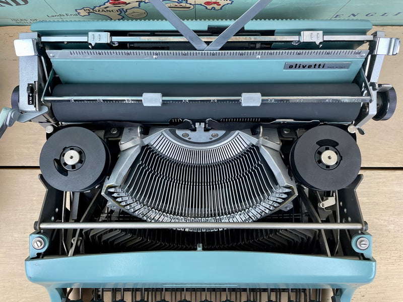 Typewriter, 1965 Olivetti Lettera 32