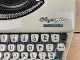 Typewriter, 1964 Olympia Splendid 33