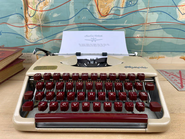 Typewriter, 1959 Olympia Splendid 33