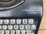 Typewriter, 1959 Olympia Splendid 33