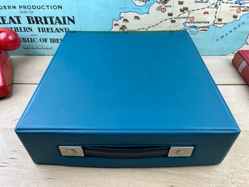 Typewriter,  Olivetti Dora - Red