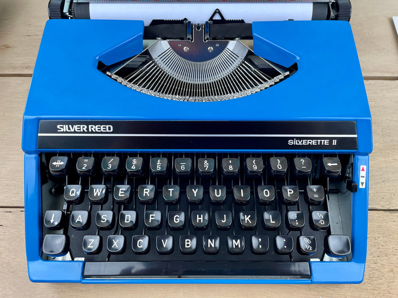 Typewriter,  Blue Silver Reed Silverette II