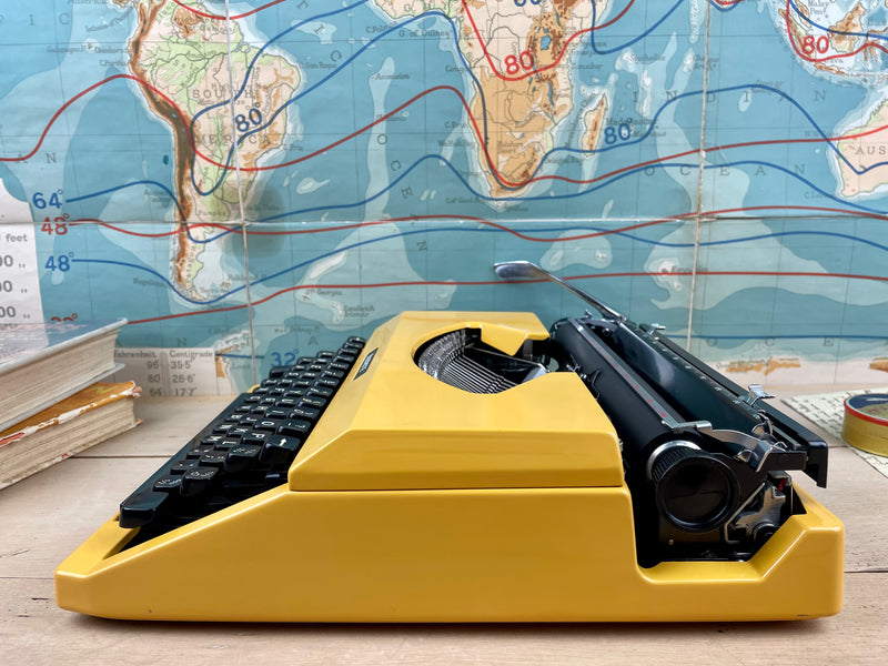 Typewriter, Yellow Silver Reed Silverette