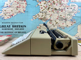 Typewriter, Olivetti Lettera 25
