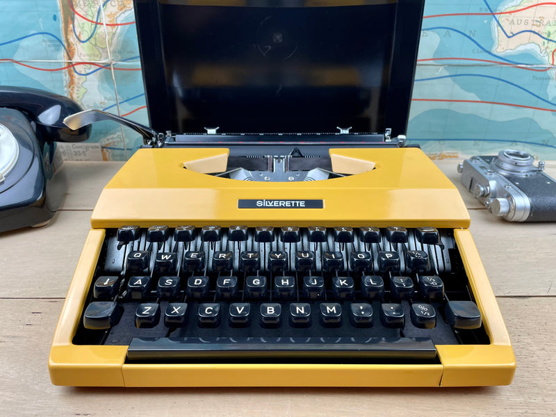 Typewriter, Yellow Silver Reed Silverette