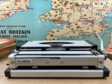 Typewriter, Olympia Traveller de Luxe S