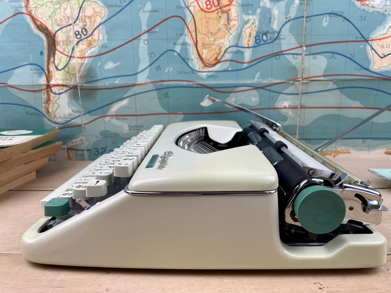 Typewriter, 1965 Olympia Splendid 66