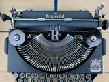 Typewriter, 1948 Imperial The Good Companion No 1