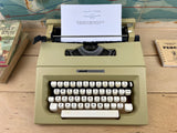 Olivetti Lettera 25 Typewriter