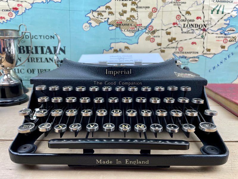 Typewriter, 1943 Imperial The Good Companion No 1
