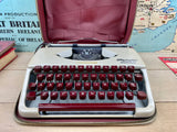 Typewriter, 1959 Olympia Splendid 33
