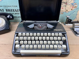 Typewriter, 1963 Olympia Splendid 66