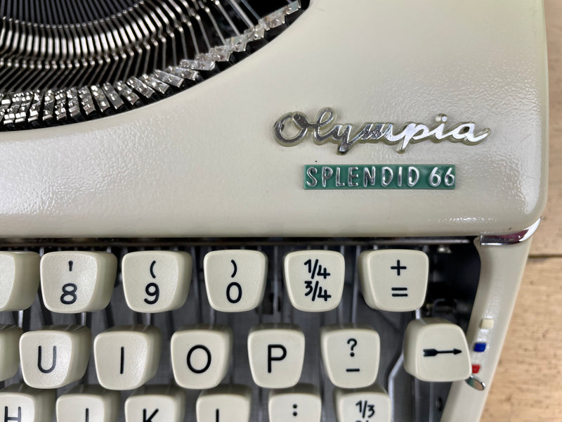 Typewriter, 1965 Olympia Splendid 66