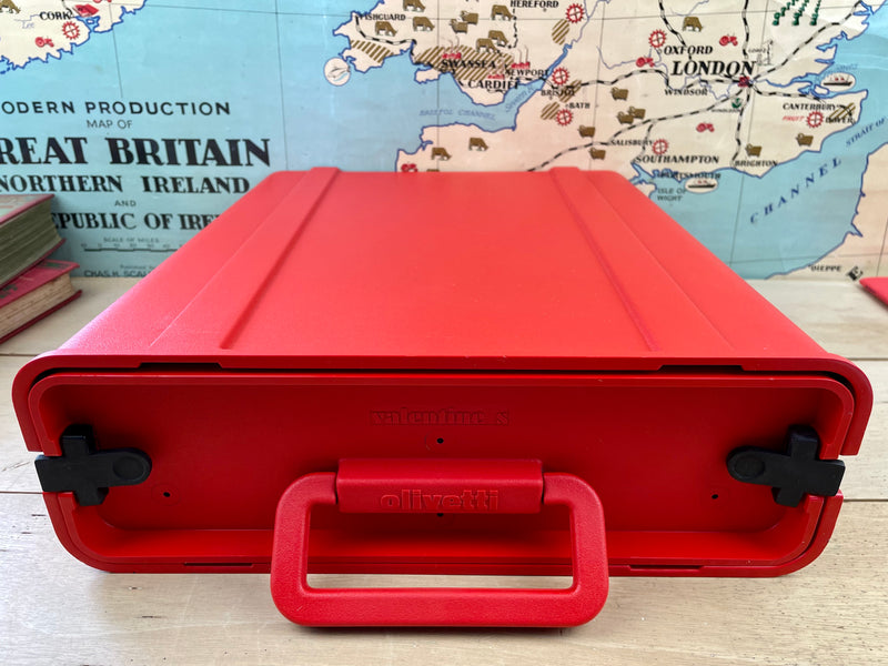 Typewriter, Olivetti Valentine