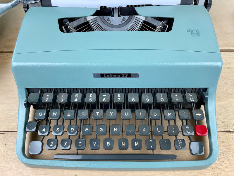 Typewriter, 1966 Olivetti Lettera 32