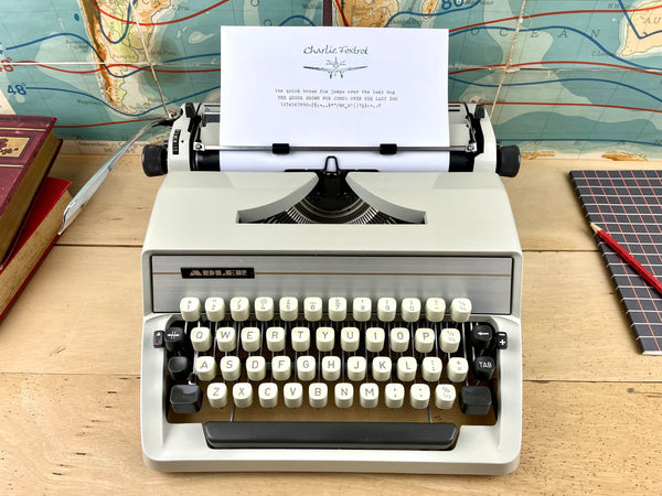 Adler Gabriele 25 Typewriter