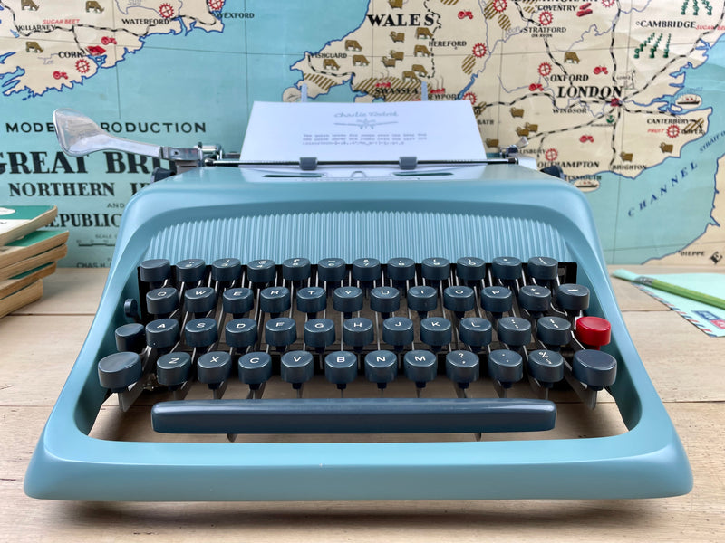 Typewriter, Olivetti Studio 44