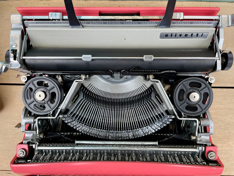 Typewriter, Rare 1960 Pink Olivetti Lettera 22