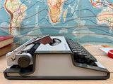 Typewriter, Olympia Traveller de Luxe S