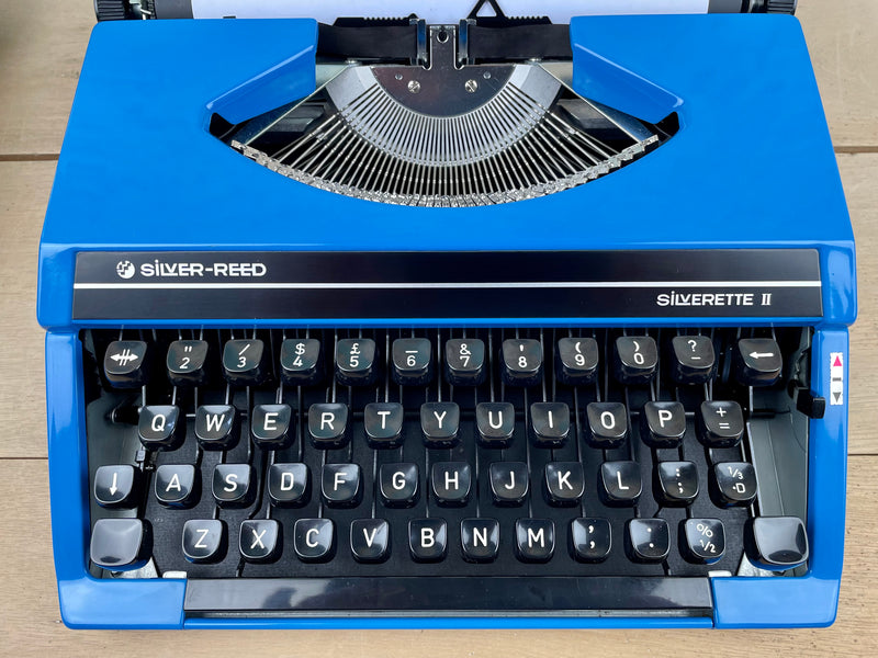 Typewriter,  Blue Silver Reed Silverette II